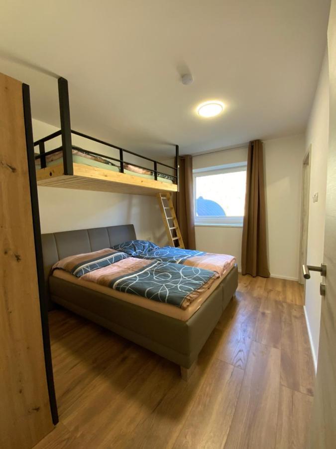 Deluxefort Fuer 10 Gaeste Mit Eigenem Whirlpool Und Fasssauna Imst Exterior foto