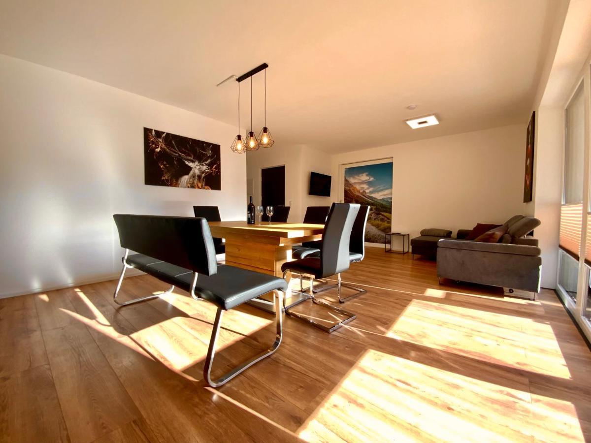 Deluxefort Fuer 10 Gaeste Mit Eigenem Whirlpool Und Fasssauna Imst Exterior foto