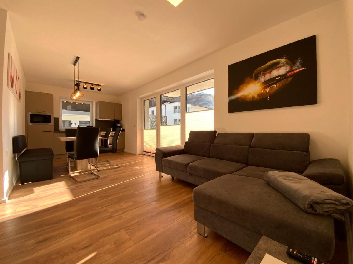 Deluxefort Fuer 10 Gaeste Mit Eigenem Whirlpool Und Fasssauna Imst Exterior foto
