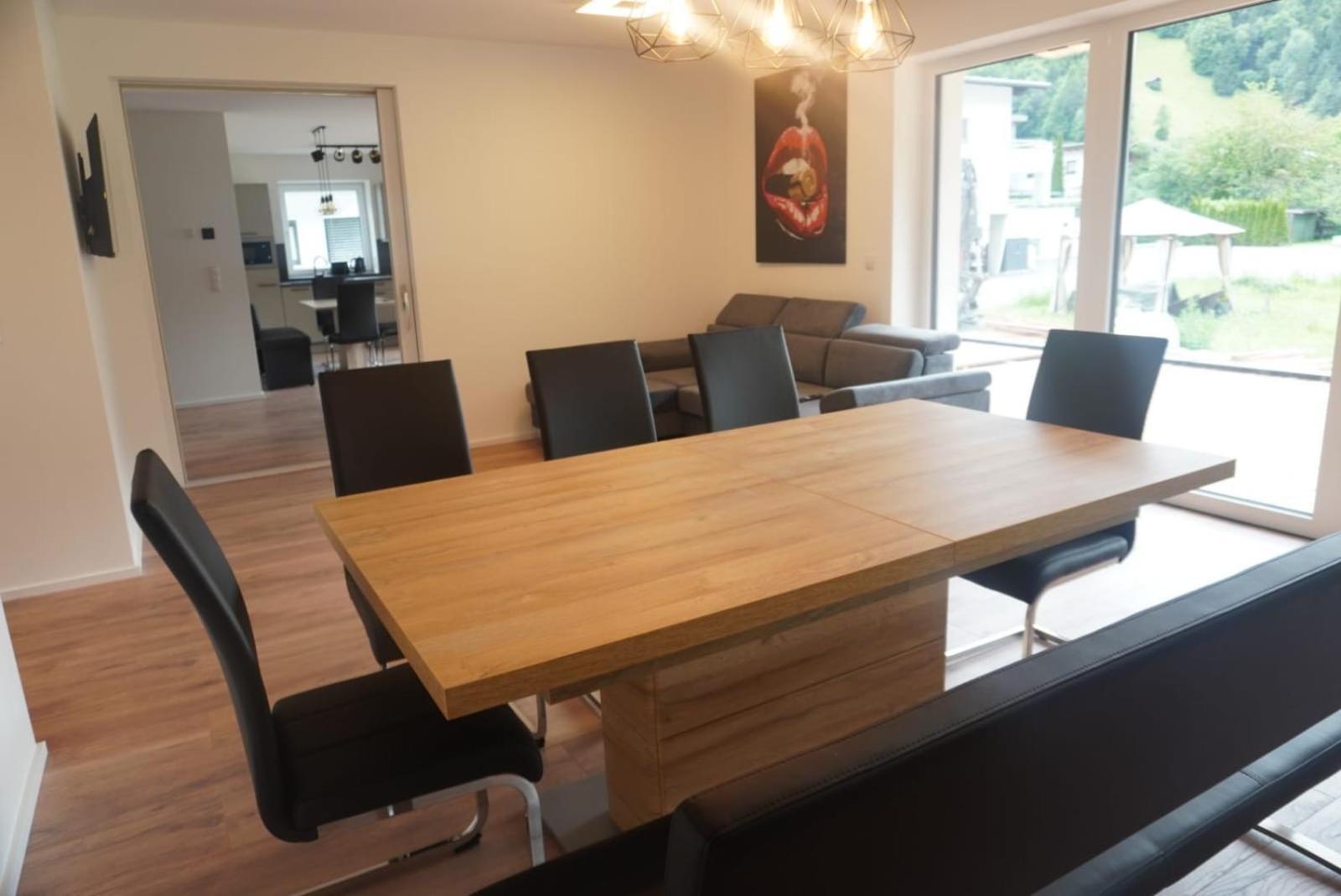 Deluxefort Fuer 10 Gaeste Mit Eigenem Whirlpool Und Fasssauna Imst Exterior foto