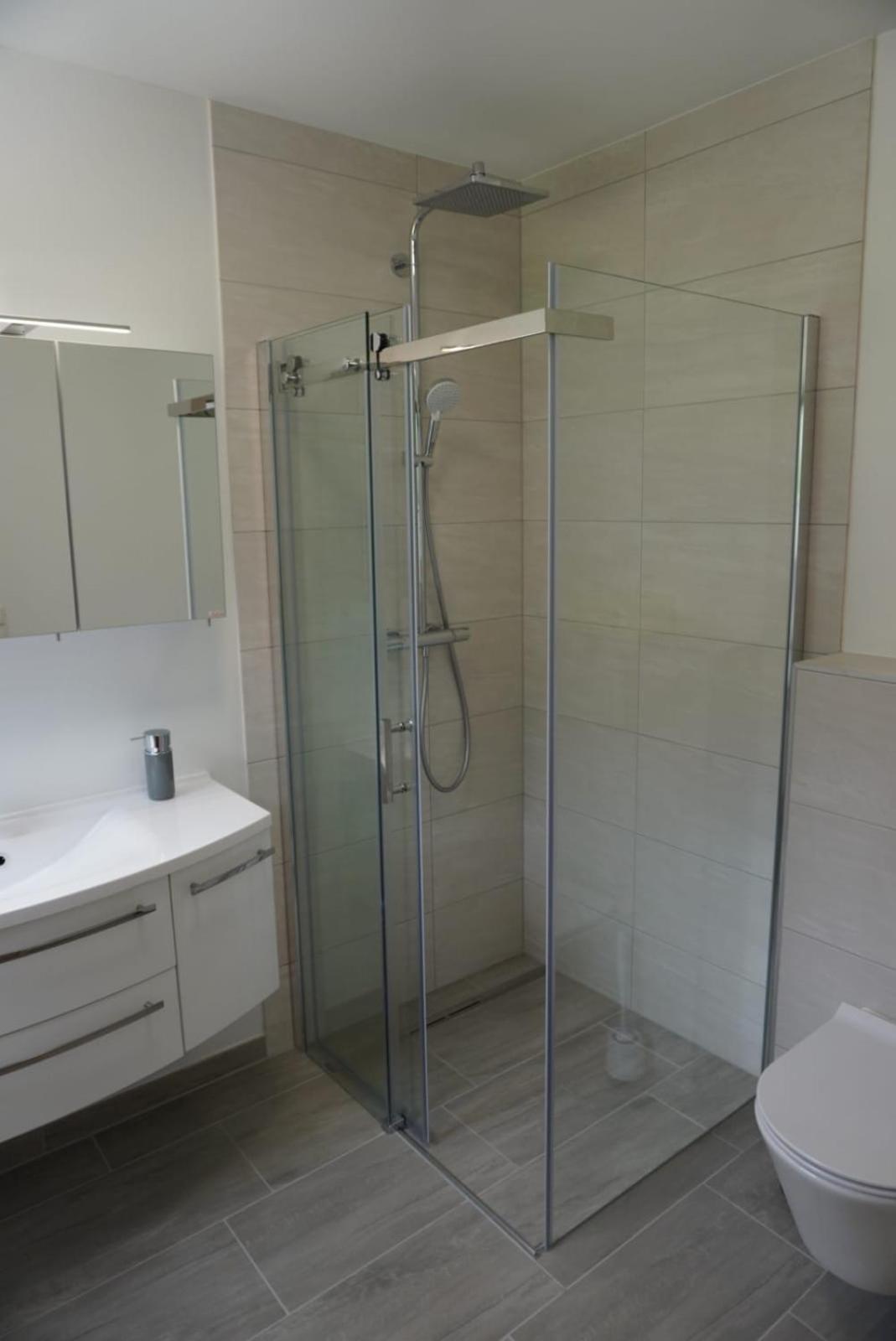Deluxefort Fuer 10 Gaeste Mit Eigenem Whirlpool Und Fasssauna Imst Exterior foto